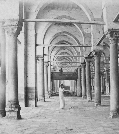 Pylväikkö, Kairo, Egypti, 1800-luvun loppu tai 1900-luvun alku tekijältä Gabriel Lekegian