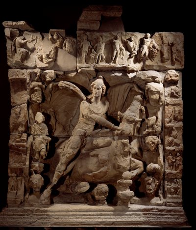 Gallo Roman Art: reliefi, joka kuvaa Mithraa valon jumalaa härän kanssa. Mithraeumin temppelistä. 50 eKr.-100 jKr. Metz. Kuvataidemuseo tekijältä Gallo Roman