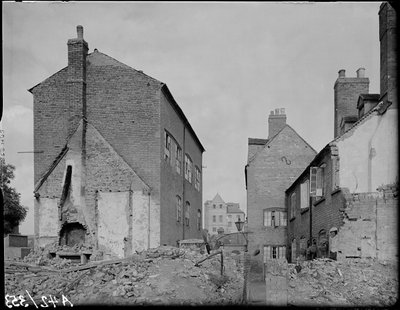 Court 16, Little Park Street, Coventry, 1941. tekijältä George Bernard Mason