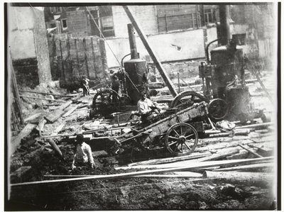 Kunnallisen uima- ja uintilaitoksen rakennustyömaa Heiligewegissä Amsterdamissa tekijältä George Hendrik Breitner