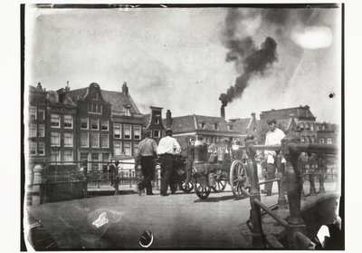 Näkymä Prinsengrachtille Leidsegrachtin ylittävällä sillalla Amsterdamissa tekijältä George Hendrik Breitner