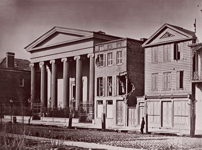 Hibernian Hall, Charleston, ca. 1864. finlandès tekijältä George N. Barnard