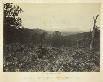 Shermanin hyökkäyksen Mission Ridge -kohtaus, 186466. tekijältä George N. Barnard