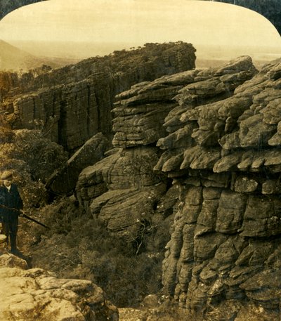 The Edge of Wonderland, Grampians, Victoria, Australia..., 1908. tekijältä George Rose