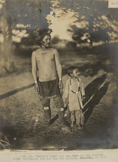 Hon. Mr. Growing Horn ja poika. (Sac and Fox Indian) Sac and Fox Indianin pääneuvonantaja Oklahomassa vuonna 1873 (kuva) tekijältä George W. Ingalls