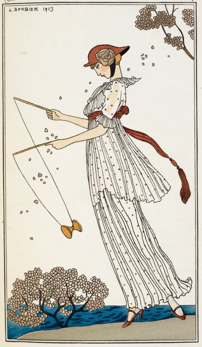 Nainen, jolla on painettu valkoinen pellavamekko, leikkii lelulla tekijältä Georges Barbier