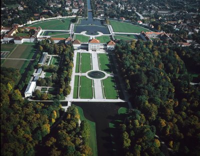 Barokkitide: Ilmakuva Nymphenburg Parkista 1600-luvun Münchenissä, Saksassa tekijältä German School