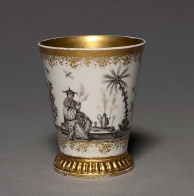 Dekantterilasi, valmistaja Meissen Porcelain Factory, Saksa, ennen 1720 (posliini, sisusta kullattu) tekijältä German School