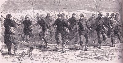 Ranskalaiset sotilaat tanssivat leirillä, Cassells History of the War välillä Ranskan ja Saksan välillä, julkaisija Cassell and Company Limited, n. 1890 (litho) tekijältä German School