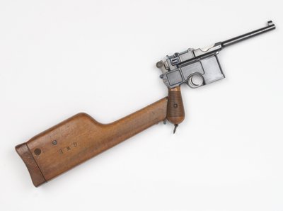 Mauser C96 7,63 mm pistooli tekijältä German School