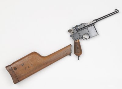 Mauser C96 7,63 mm pistooli tekijältä German School