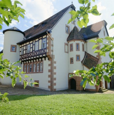 Grimmin veljesten talo tekijältä German School