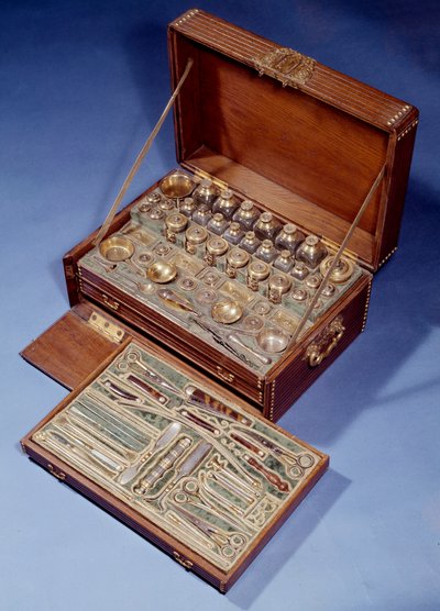 Matkakirurgia ja apteekkipakkaus. 1640. Augsburg. Decorative Arts, Pariisi. tekijältä German School