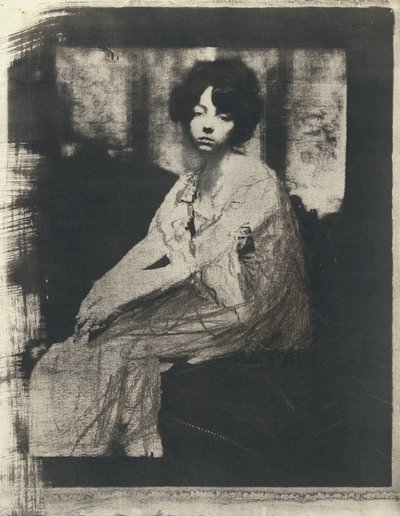 [Istuva nainen] tekijältä Gertrude Käsebier