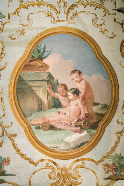 Fresko Putti-huoneesta, Foresteriassa (vierastalo) 1757 tekijältä Giovanni Domenico Tiepolo