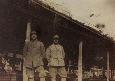 Albumi "Pictures of War II": italialaiset sotilaat Val Chiusonessa Podsenicaan, 09/1917 (b/w kuva) tekijältä Gigliucci Gigliucci