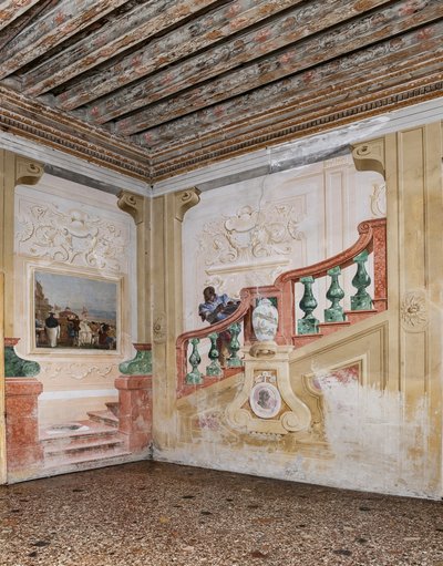 Vierasmajoitus, karnevaalikohtausten huone: "Moor palvelija väärällä portaalla" tekijältä Giovanni Battista Tiepolo
