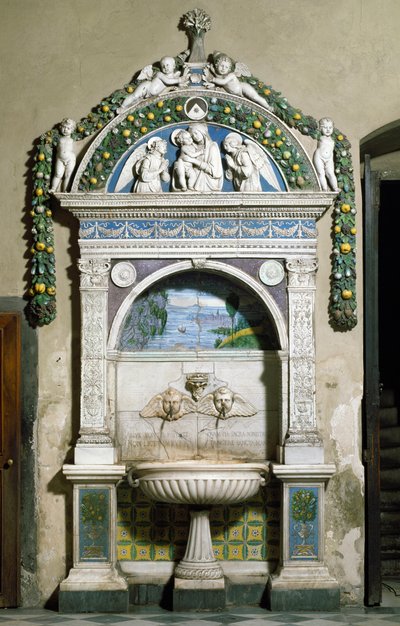 Giovanni della Robbian (1469-1529) Decoree-suihkulähde korkealla marmorilla ja terrakottalla 1498. Santa Maria Novellan sakristi, Firenze tekijältä Giovanni della Robbia