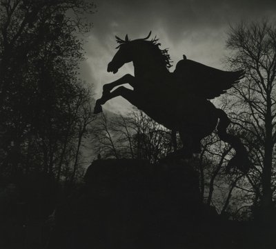 Pegasus-patsas Mirabellin puutarhassa tekijältä Godfrey Macdominic