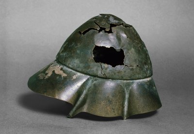 Ratsumiehen kypärä, boetialainen, luultavasti 4. vuosisata eaa. (pronssi) (ks. myös 126299). tekijältä Greek