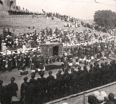 Osavaltion palankiini kuninkaallisessa kulkueessa, Delhi, Intia, 1912. tekijältä H. D. Girdwood