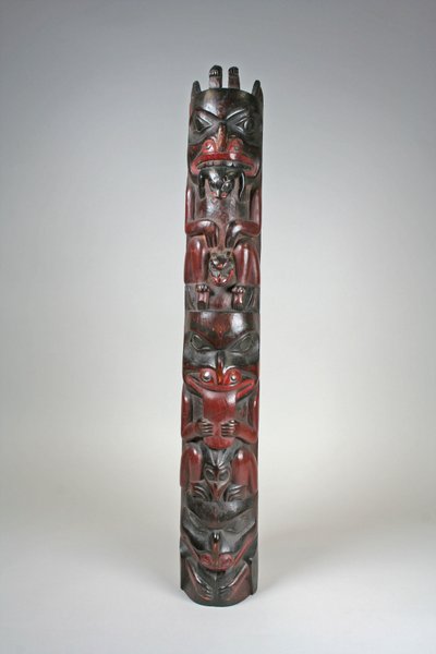 Totem Pole malli tekijältä Haida