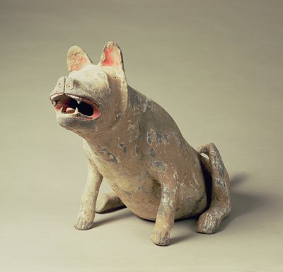 Varhainen kiinalainen keramiikka istuva koira, hautaesine, Han-dynastia, 206 eKr.-220 jKr (keraaminen) tekijältä Han Dynasty Chinese School