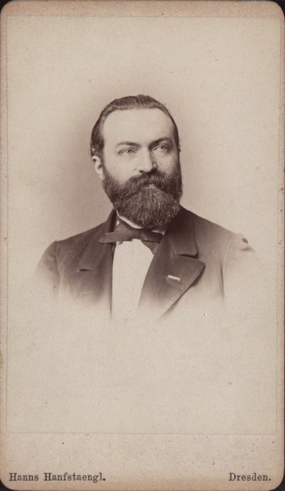 Sellisti ja säveltäjä Friedrich Grützmacherin muotokuva 1832-1903, noin 1865. tekijältä Hanns Hanfstaengl