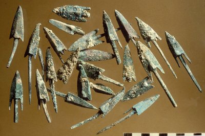 Nuolenpäät löydetty Jerusalemin linnoituksesta (metallia) tekijältä Hasmonean
