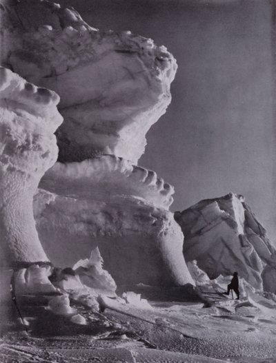 Bergin linnan jäälinnakkeet (m/w kuva) tekijältä Herbert Ponting