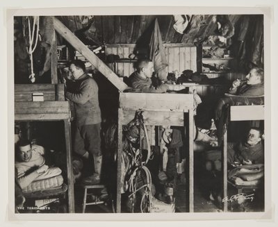 Asunnot Terra Nova -retken aikana (1910-13) etelänavalle (bromidiprintti) tekijältä Herbert Ponting