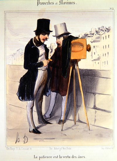 Sarjakuva, joka nauraa daguerrotyyppikuvan ottamiseen tarvittavan ajan pituudesta, n. 1840 (värilitho) tekijältä Honoré Daumier