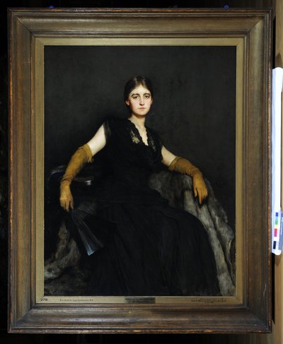 Sisäänkäynti tai Lady in Black tekijältä Hubert von Herkomer