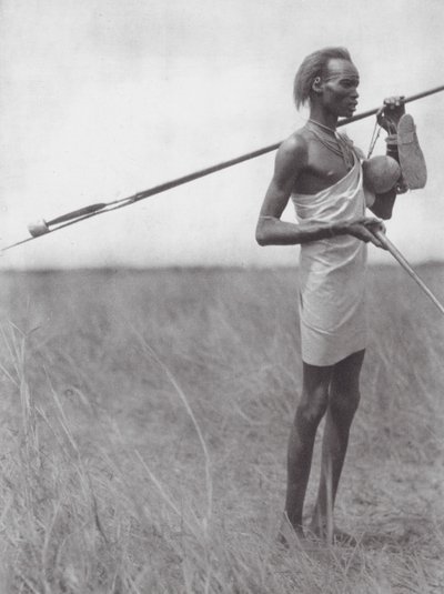 Afrikka: Dinka-soturi (s/w-kuva). tekijältä Hugo Adolf Bernatzik