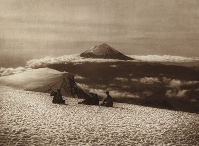 Meksiko: Iztaccihuatl ja näkymä Popocatepetliltä (s/w-kuva). tekijältä Hugo Brehme