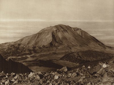 Meksiko: "Sierra Negra" Pico de Orizabalta nähtynä, Pueblan osavaltio (s/w-kuva). tekijältä Hugo Brehme
