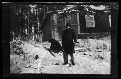 Arne Homén ja Guido Simberg ja heidän suksensa tekijältä Hugo Simberg