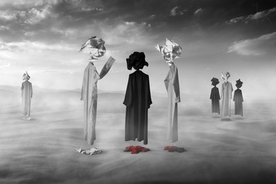 Surrealistiset aavikkohahmot tekijältä Hussain Buhligaha