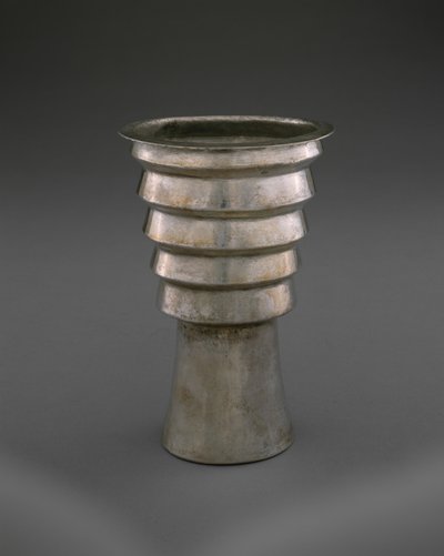 Stepped Beaker (Aquilla), Later Horizon, 1470-1532 (hopea) tekijältä Incan