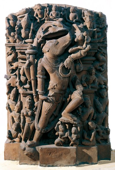 Intialainen taide: Hindu-jumala Vishnu villisian muodossa. Khajurahosta Intiasta. Chandela-kausi tekijältä Indian School