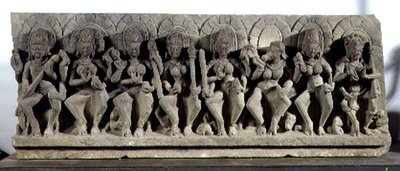 Lintel, joka kuvaa Sivaa ja seitsemän äitijumalattarta, Gurjara-Pratihara-dynastiaa, Allahabadia (kivi) tekijältä Indian School