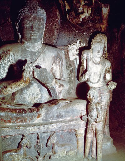 Istuva Buddha tekee ensimmäisen opetuseleen Caitya Hall of Cave 10:stä tekijältä Indian School
