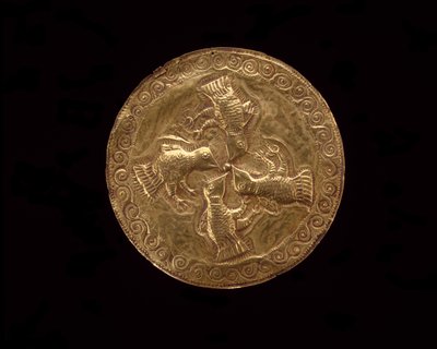 Pectoral, Molukkien kansat tekijältä Indonesian School
