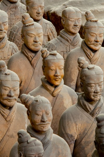 Terra Cotta -soturimuseossa eri sotureita kuopan 1 alueella, 2009 (kuva). tekijältä Ira Block