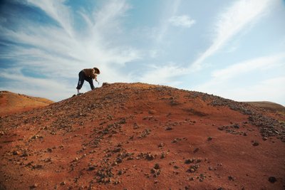 Kohtauksia Wu Cai Wanissa Gobin autiomaassa, Xinjiangissa, Länsi-Kiinassa, 2007 (kuva) tekijältä Ira Block