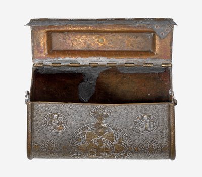 Metallityökassi, 1300-35 tekijältä Iraqi School