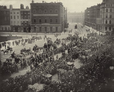 Parnell Memorial Procession, Dublin (m/w kuva) tekijältä Irish Photographer