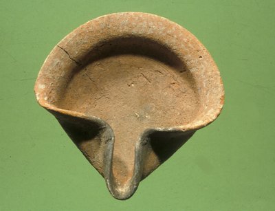 Israelilainen öljylamppu (terrakotta) tekijältä Iron Age