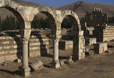 Näkymä pylväikkölle, Umayyad-kausi (661-750) tekijältä Islamic School
