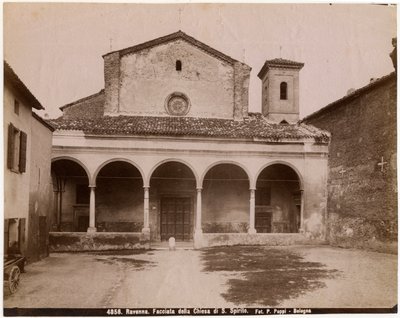 Pyhän Hengen kirkko, Ravenna, Emilia-Romagna, Italia, valokuva Pietro Poppi, Bologna, n. 1900 tekijältä Italian Photographer